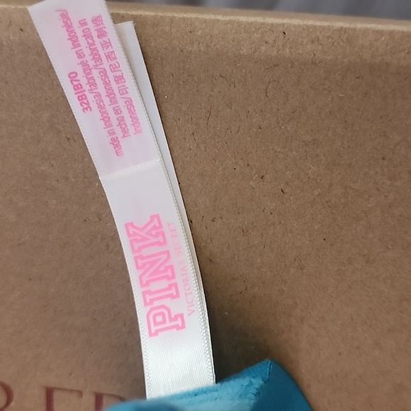 🔥NWOT Victoria's Secret Pink 32B Bra - Picture 3 of 3